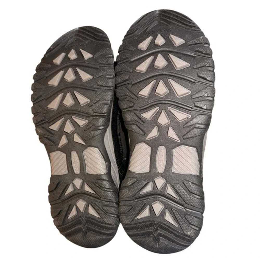 NEW KEEN Big Kids 2 Targhee Mid 